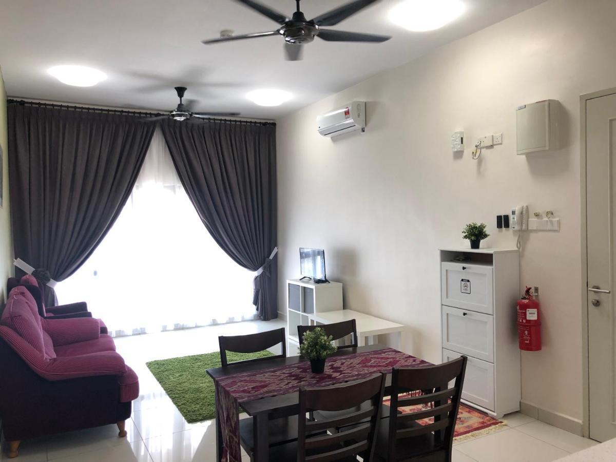 Vistamuslim Homestay Cheras Buitenkant foto