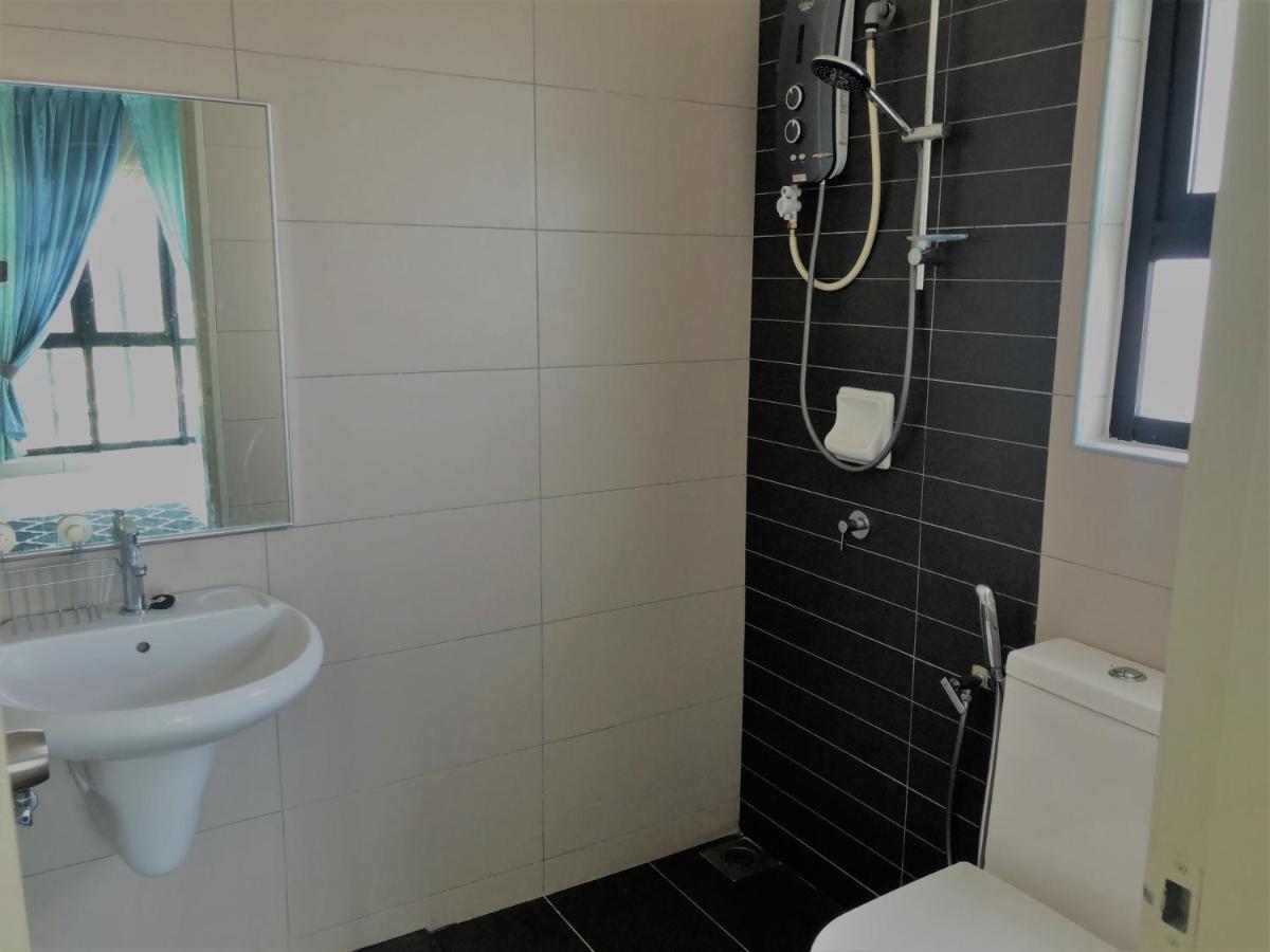 Vistamuslim Homestay Cheras Buitenkant foto