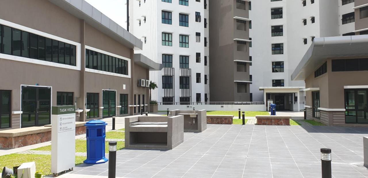 Vistamuslim Homestay Cheras Buitenkant foto